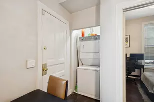 1302 N Cleveland Ave, Chicago, IL 60610 - Photo 11