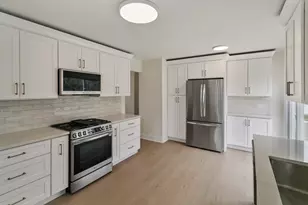 212 S River Rd, Naperville, IL 60540 - Photo 7