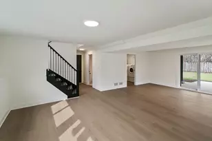 212 S River Rd, Naperville, IL 60540 - Photo 21