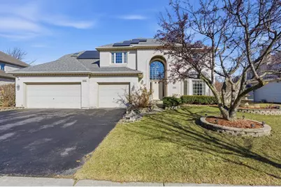 912 Stonebridge Way, Woodridge, IL 60517 - Photo 1
