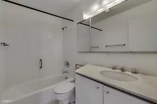 2800 N Lake Shore Dr, Chicago, IL 60657 - Photo 9