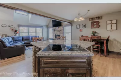 411 Meadow Lane, Hinckley, IL 60520 - Photo 11