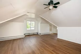 7047 N 26th Pkwy, Berwyn, IL 60402 - Photo 11