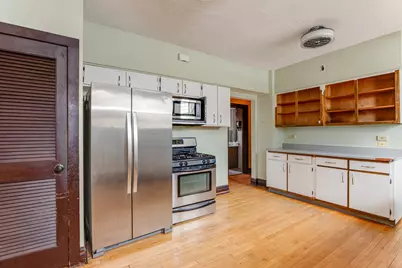 7047 N 26th Parkway, Berwyn, IL 60402 - Photo 7