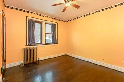 7047 N 26th Parkway, Berwyn, IL 60402 - Photo 9