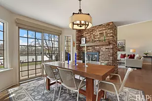 202 Country Club Dr, McHenry, IL 60050 - Photo 13