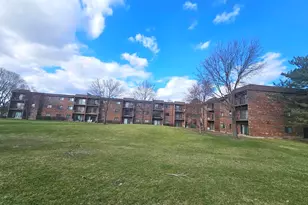 1018 Castilian Ct, Glenview, IL 60025 - Photo 25