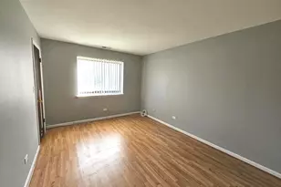 1018 Castilian Ct, Glenview, IL 60025 - Photo 17