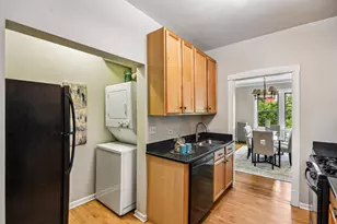 240 S Maple Ave, Oak Park, IL 60302 - Photo 11