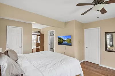 3410 Woodland Circle, Island Lake, IL 60042 - Photo 13