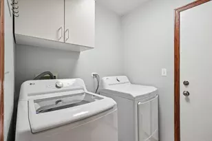 9024 Witham Ln, Woodridge, IL 60517 - Photo 17