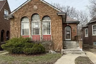 8104 S Euclid Ave, Chicago, IL 60617 - Photo 1