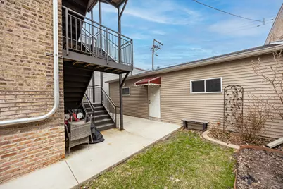 3648 W George Street, Chicago, IL 60618 - Photo 25