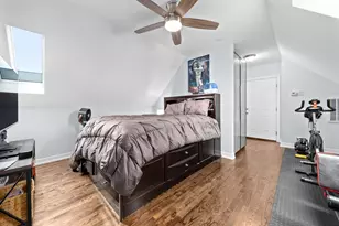 3648 W George St, Chicago, IL 60618 - Photo 13