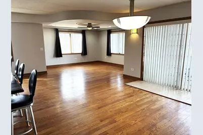 4833 N Olcott Avenue #307, Harwood Heights, IL 60706 - Photo 5