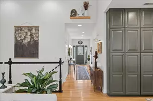 8690 Shade Tree Cir, Lakewood, IL 60014 - Photo 11