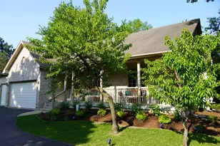 8690 Shade Tree Cir, Lakewood, IL 60014 - Photo 1