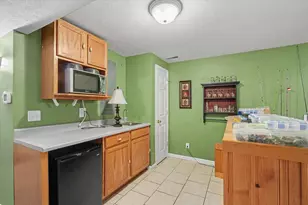 401 Crestview Dr, Monticello, IL 61856 - Photo 29