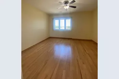 9375 Landings Lane #504, Des Plaines, IL 60016 - Photo 5