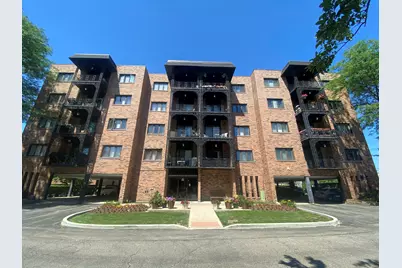 9375 Landings Lane #504, Des Plaines, IL 60016 - Photo 1