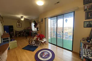 9375 Landings Ln, Des Plaines, IL 60016 - Photo 11