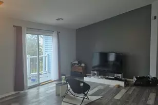 1721 Chesapeake Ln, Schaumburg, IL 60193 - Photo 3