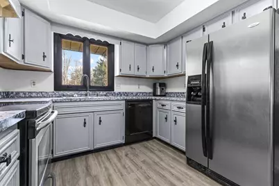 7010 Prairie Hill Road, South Beloit, IL 61080 - Photo 5