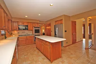 4 Shenandoah Ln, Hawthorn Woods, IL 60047 - Photo 15