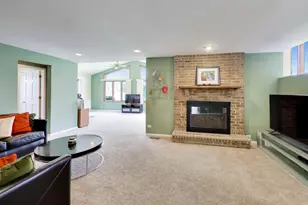 3108 Mary Kay Ln, Glenview, IL 60026 - Photo 15