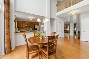 2915 Kelly Dr, Elgin, IL 60124 - Photo 7