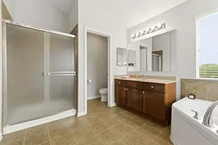 2915 Kelly Dr, Elgin, IL 60124 - Photo 21