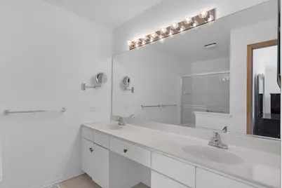 377 Locksley Drive, Streamwood, IL 60107 - Photo 13