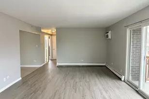 8656 S 84th Ct, Hickory Hills, IL 60457 - Photo 7