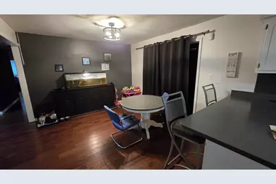 2900 E Spruce Drive, Crete, IL 60417 - Photo 5