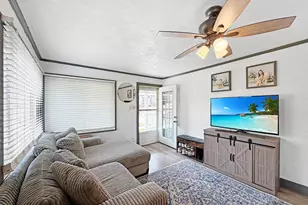 510 W Dewey St, Freeport, IL 61032 - Photo 23