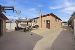 11648 S Ave J, Chicago, IL 60617 - Photo 41