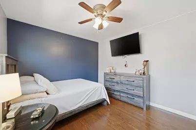 11648 S Avenue J, Chicago, IL 60617 - Photo 23