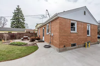 905 Glenwood Avenue, Waukegan, IL 60085 - Photo 21