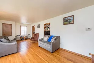 905 Glenwood Ave, Waukegan, IL 60085 - Photo 3