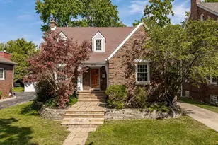 514 Uvedale Rd, Riverside, IL 60546 - Photo 1