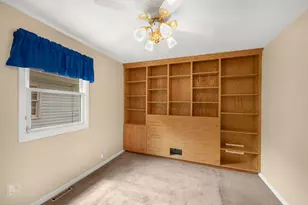 3315 S Riverdale Rd, McHenry, IL 60051 - Photo 11