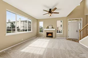 1064 Hampton Ln, Yorkville, IL 60560 - Photo 9