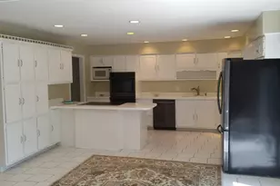 [Address not provided], Wheaton, IL 60187 - Photo 11