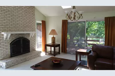 [Address not provided], Wheaton, IL 60187 - Photo 19