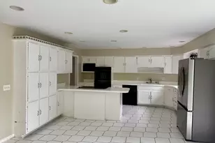 [Address not provided], Wheaton, IL 60187 - Photo 3