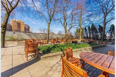 3600 N Lake Shore Drive #1624, Chicago, IL 60613 - Photo 17