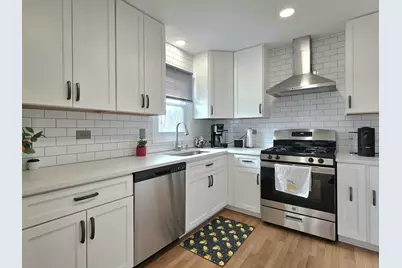 300 W Woodlawn Road, New Lenox, IL 60451 - Photo 5