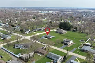 300 W Woodlawn Rd, New Lenox, IL 60451 - Photo 23