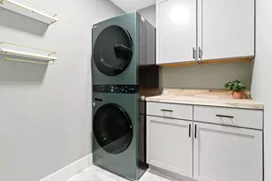 334 E Huntington Ln, Elmhurst, IL 60126 - Photo 21