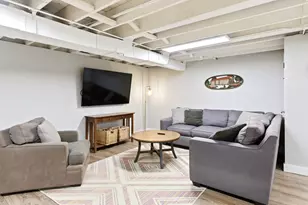 334 E Huntington Ln, Elmhurst, IL 60126 - Photo 23